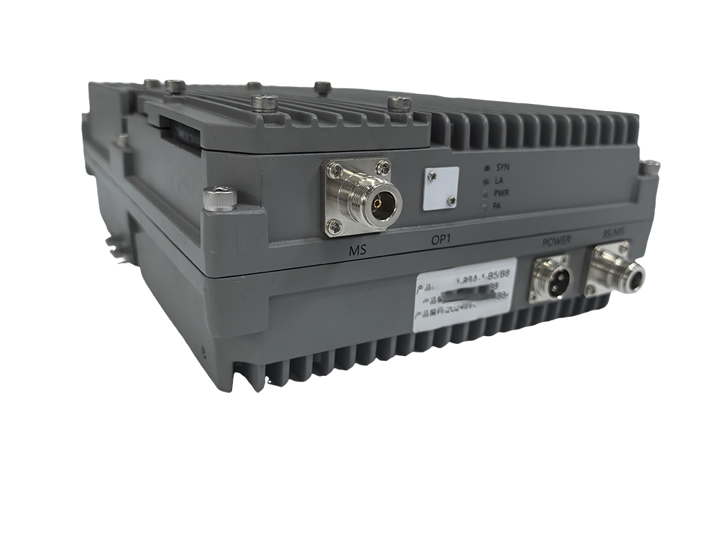  龙湾三频手机信号接收器2000㎡